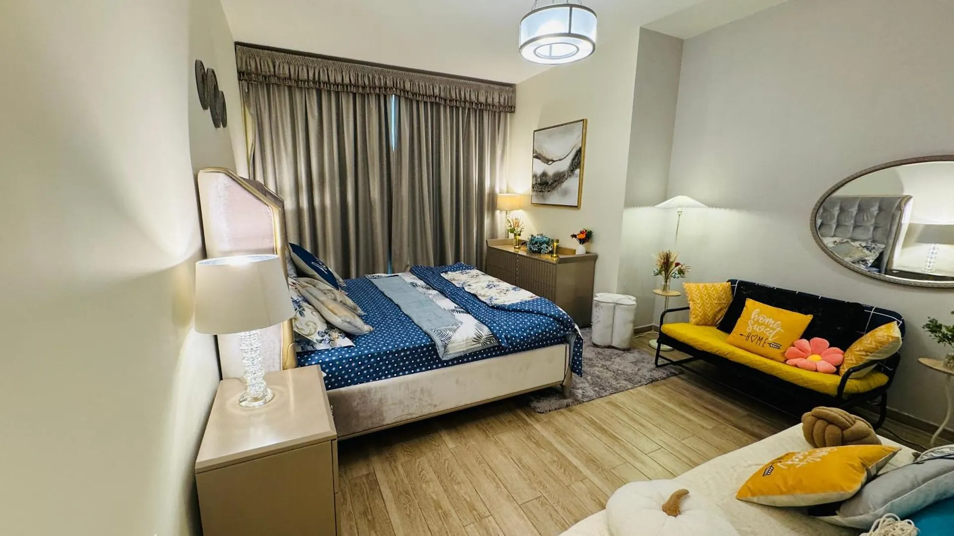 Very Spacious 2 Bedroom Apartment Modern Comfort In The Heart Of Dubai United Arab Emirates