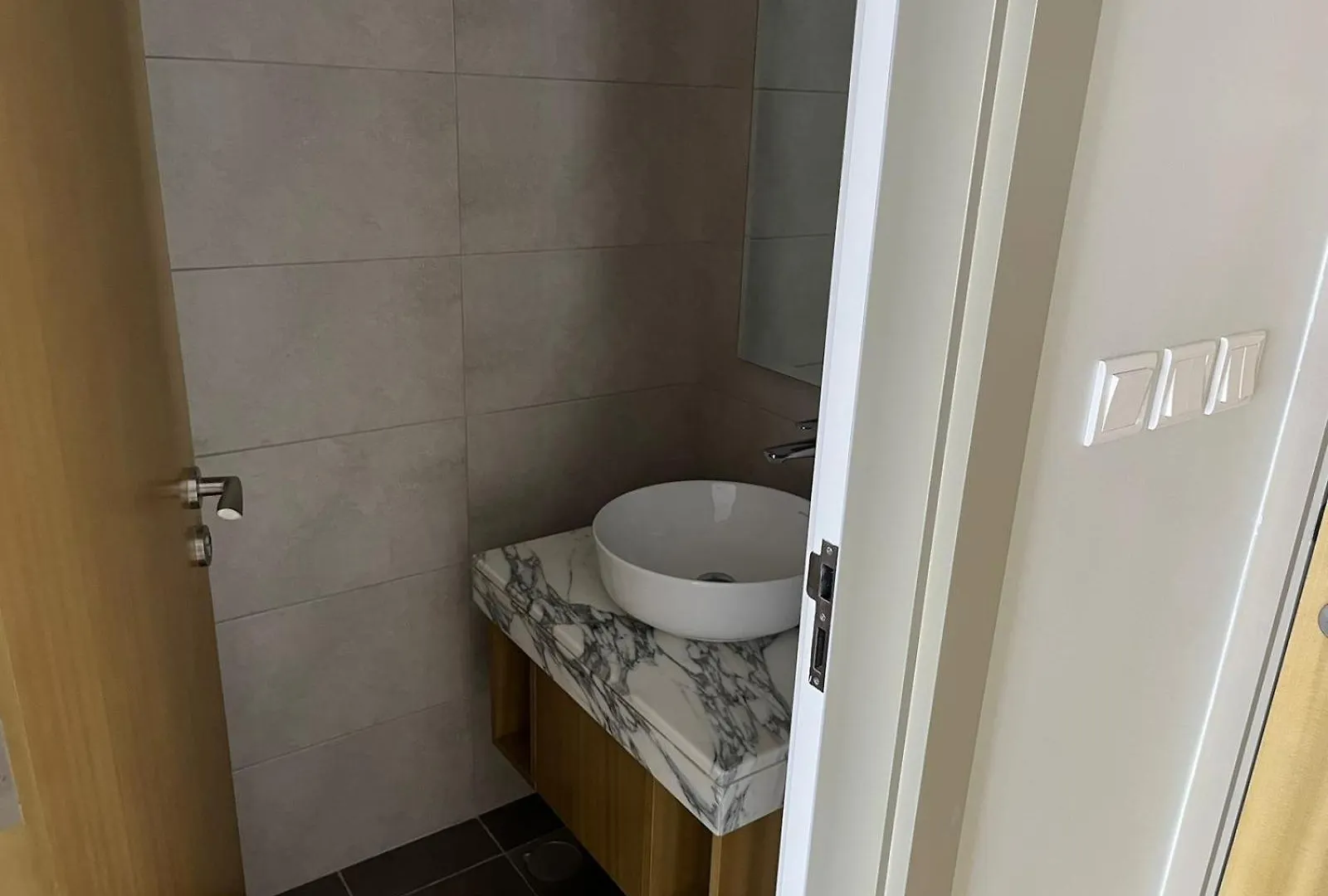 Very Spacious 2 Bedroom Apartment Modern Comfort In The Heart Of Dubai