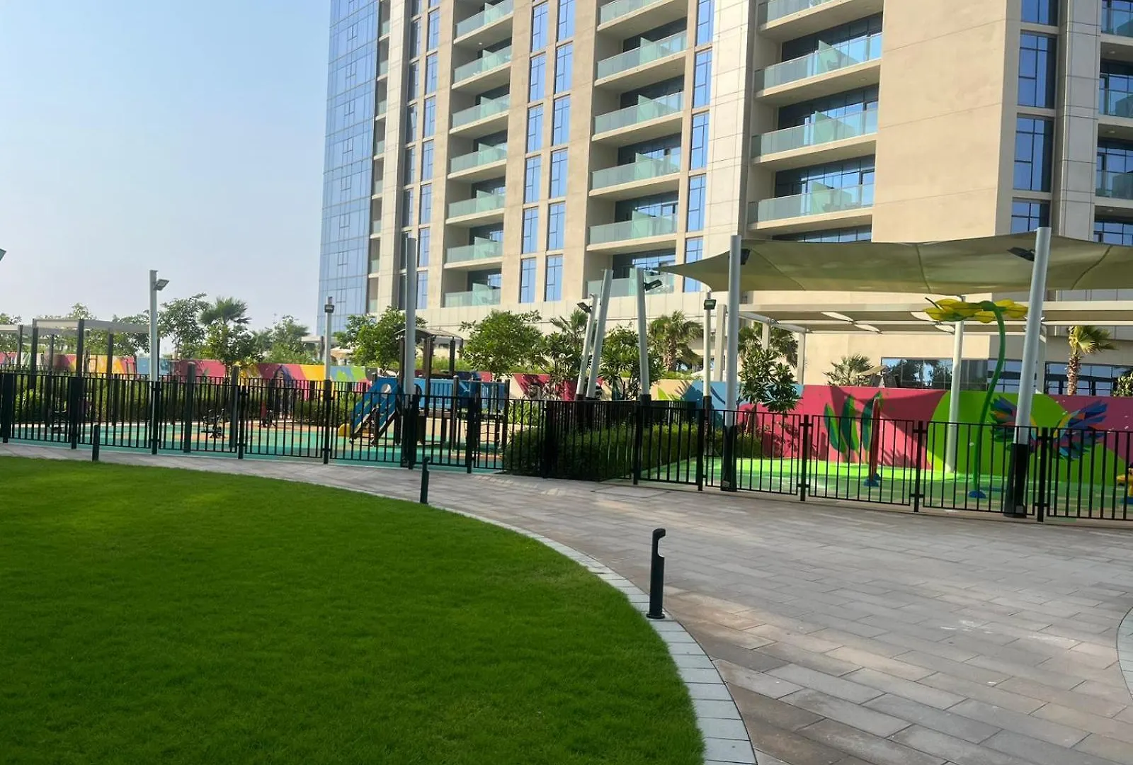Very Spacious 2 Bedroom Apartment Modern Comfort In The Heart Of Dubai