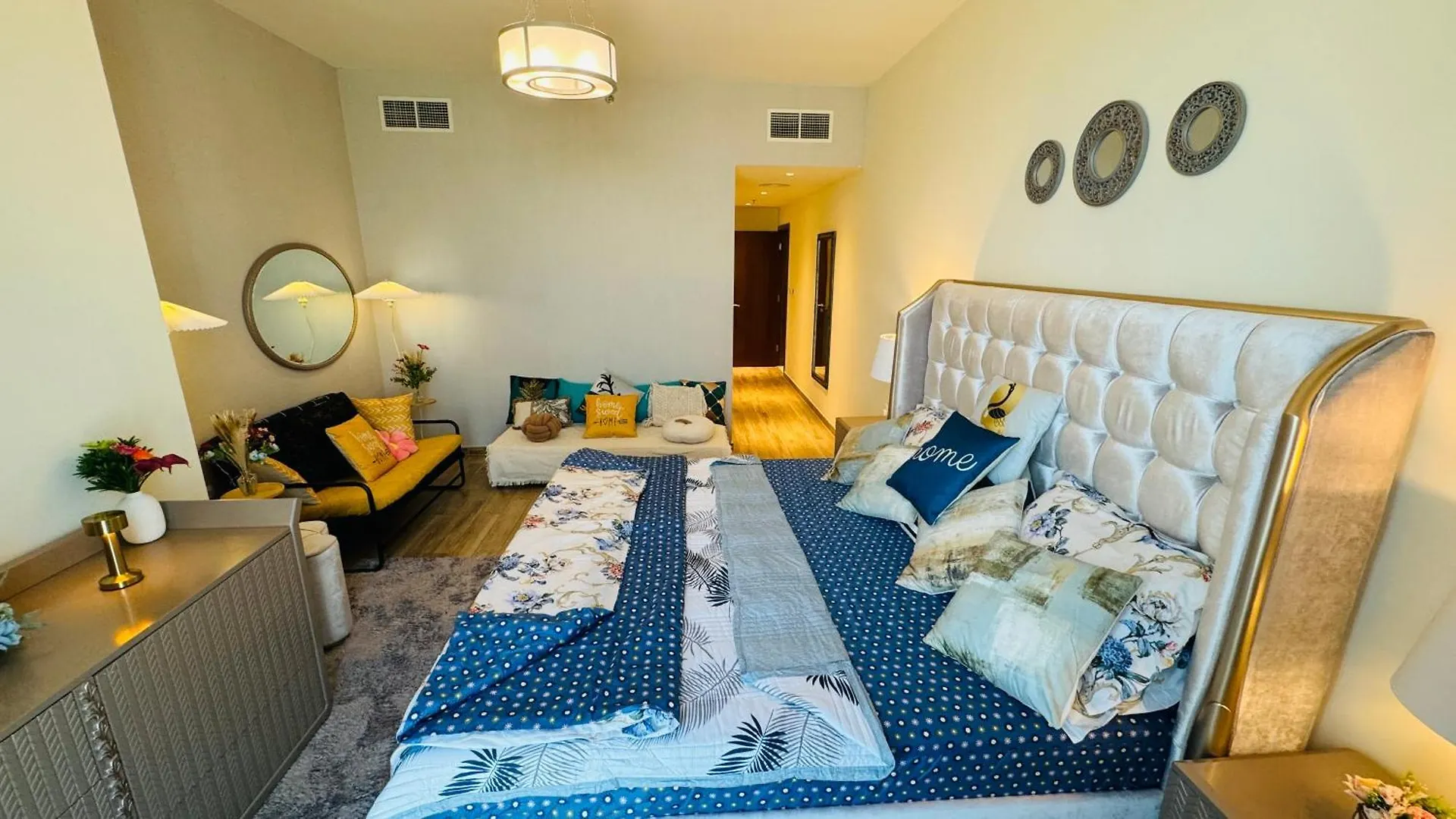 Very Spacious 2 Bedroom Apartment Modern Comfort In The Heart Of Dubai United Arab Emirates
