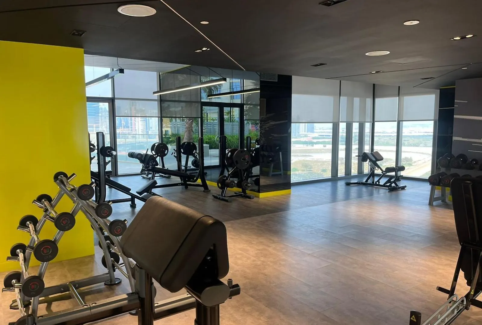 Very Spacious 2 Bedroom Apartment Modern Comfort In The Heart Of Dubai